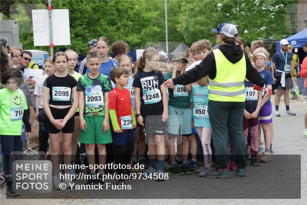 10.05.2026 - 8. Wedeler Halbmarathon Yannick Fuchs http://msf.ph/oto/9734508 10.05.2026 12:42:59 Ziel  meine-sportfotos.de