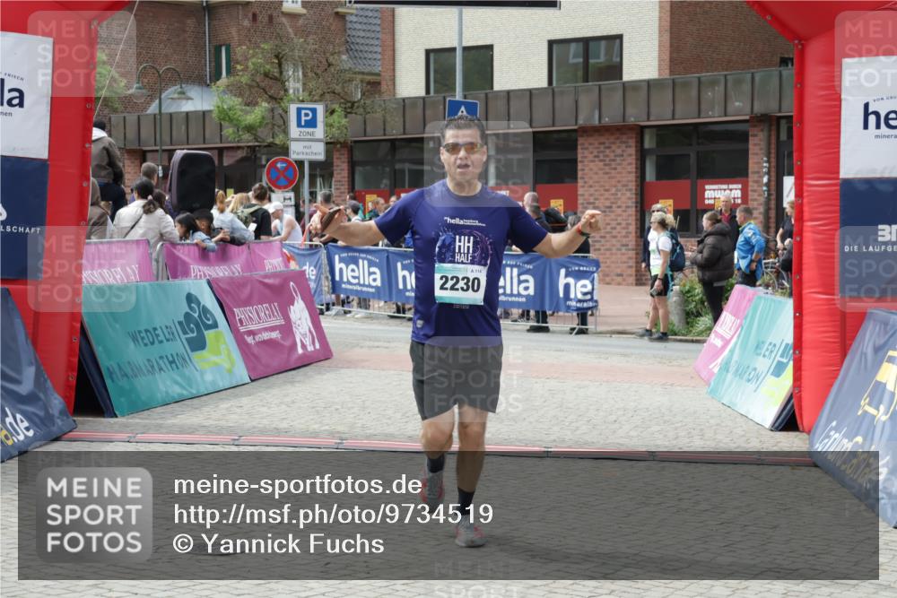 10.05.2026 - 8. Wedeler Halbmarathon Yannick Fuchs http://msf.ph/oto/9734519 10.05.2026 11:52:38 Ziel 2230 meine-sportfotos.de