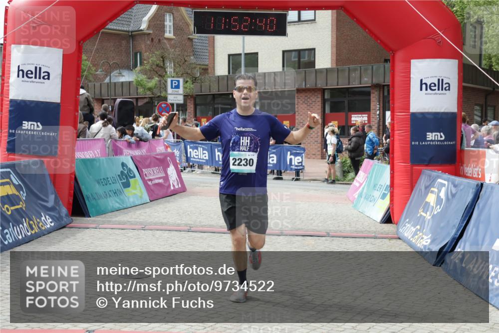 10.05.2026 - 8. Wedeler Halbmarathon Yannick Fuchs http://msf.ph/oto/9734522 10.05.2026 11:52:38 Ziel 2230 meine-sportfotos.de