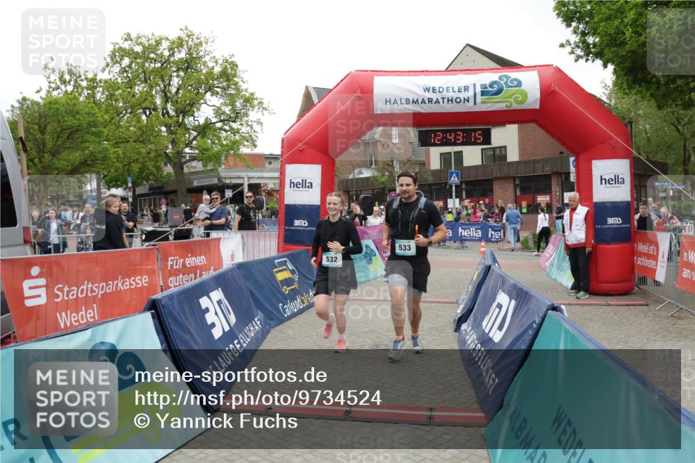 10.05.2026 - 8. Wedeler Halbmarathon Yannick Fuchs http://msf.ph/oto/9734524 10.05.2026 12:43:13 Ziel 532, 533 meine-sportfotos.de