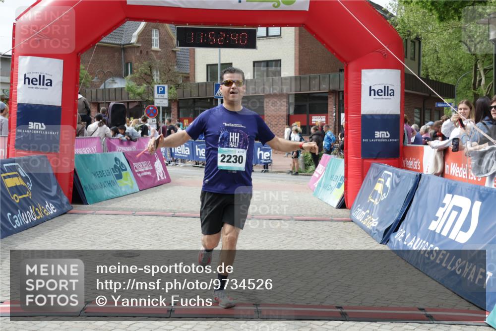 10.05.2026 - 8. Wedeler Halbmarathon Yannick Fuchs http://msf.ph/oto/9734526 10.05.2026 11:52:38 Ziel 2230 meine-sportfotos.de