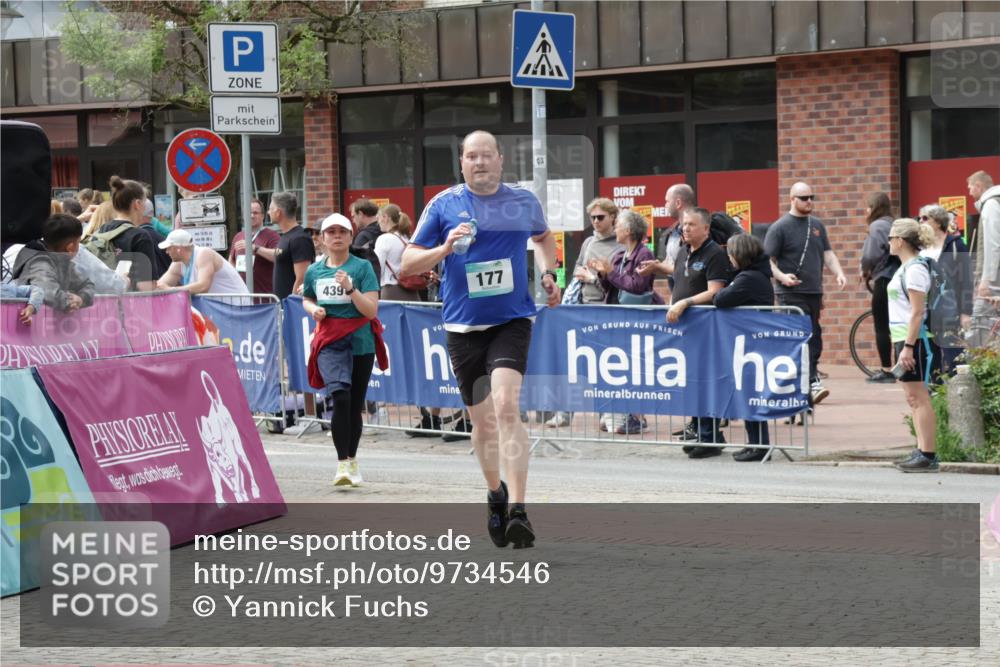 10.05.2026 - 8. Wedeler Halbmarathon Yannick Fuchs http://msf.ph/oto/9734546 10.05.2026 11:52:46 Ziel 177, 439 meine-sportfotos.de