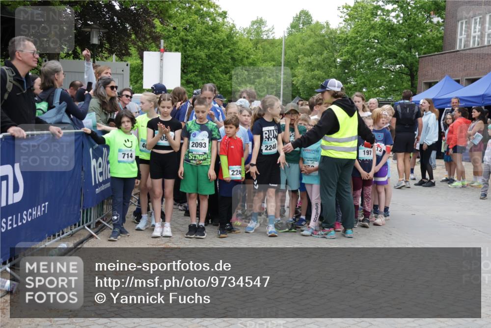 10.05.2026 - 8. Wedeler Halbmarathon Yannick Fuchs http://msf.ph/oto/9734547 10.05.2026 12:43:30 Ziel  meine-sportfotos.de