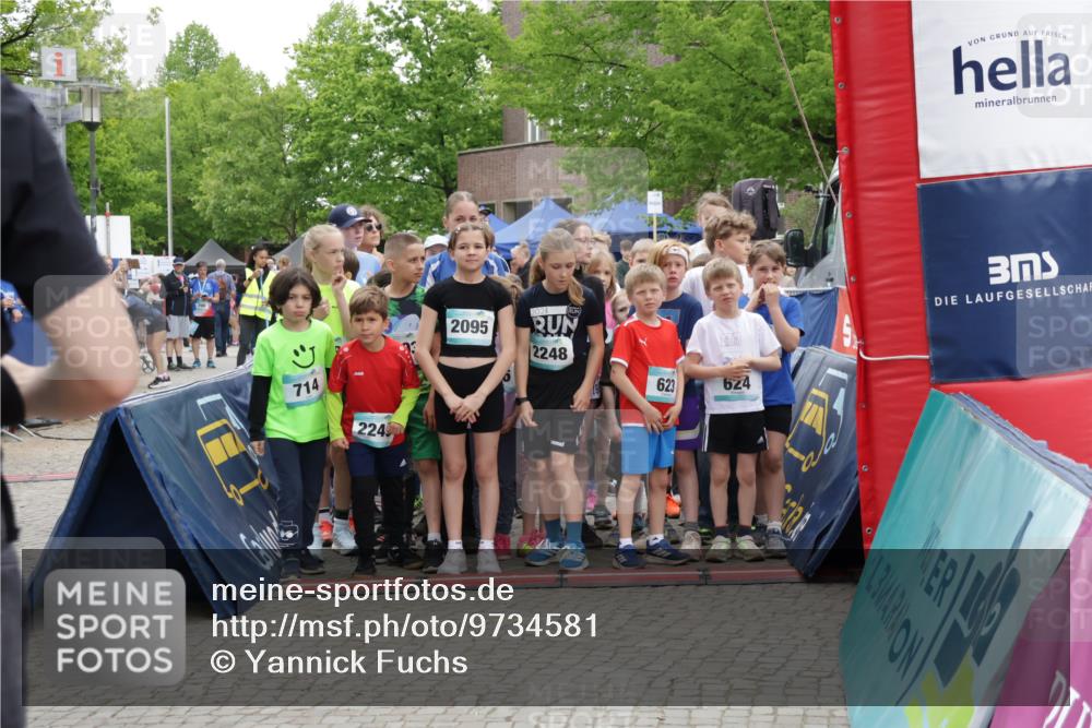10.05.2026 - 8. Wedeler Halbmarathon Yannick Fuchs http://msf.ph/oto/9734581 10.05.2026 12:44:08 Ziel  meine-sportfotos.de