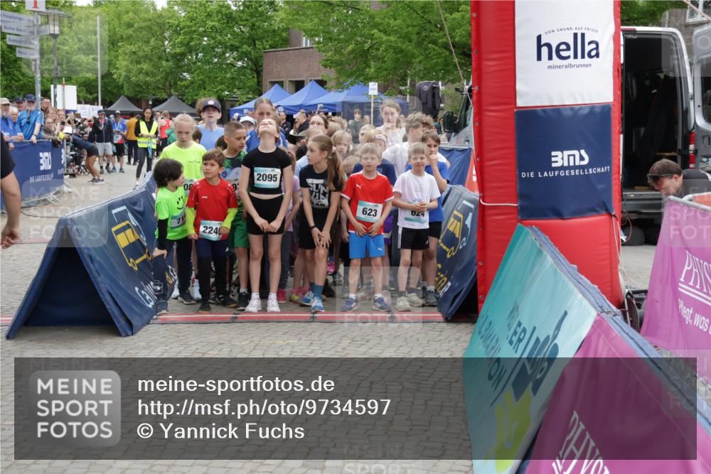 10.05.2026 - 8. Wedeler Halbmarathon Yannick Fuchs http://msf.ph/oto/9734597 10.05.2026 12:44:11 Ziel  meine-sportfotos.de