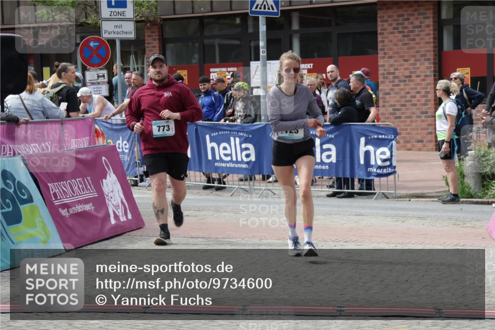 10.05.2026 - 8. Wedeler Halbmarathon Yannick Fuchs http://msf.ph/oto/9734600 10.05.2026 11:52:57 Ziel 123, 773 meine-sportfotos.de