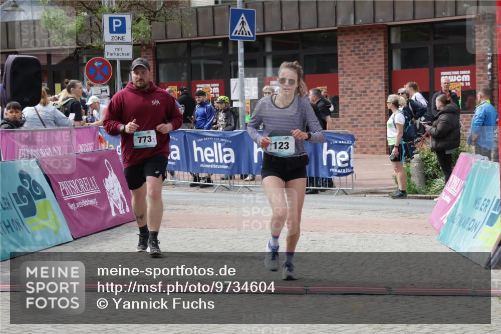 10.05.2026 - 8. Wedeler Halbmarathon Yannick Fuchs http://msf.ph/oto/9734604 10.05.2026 11:52:58 Ziel 123, 773 meine-sportfotos.de