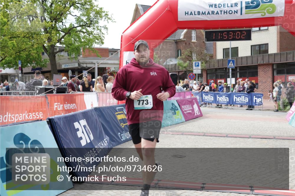 10.05.2026 - 8. Wedeler Halbmarathon Yannick Fuchs http://msf.ph/oto/9734626 10.05.2026 11:53:01 Ziel 123, 773 meine-sportfotos.de
