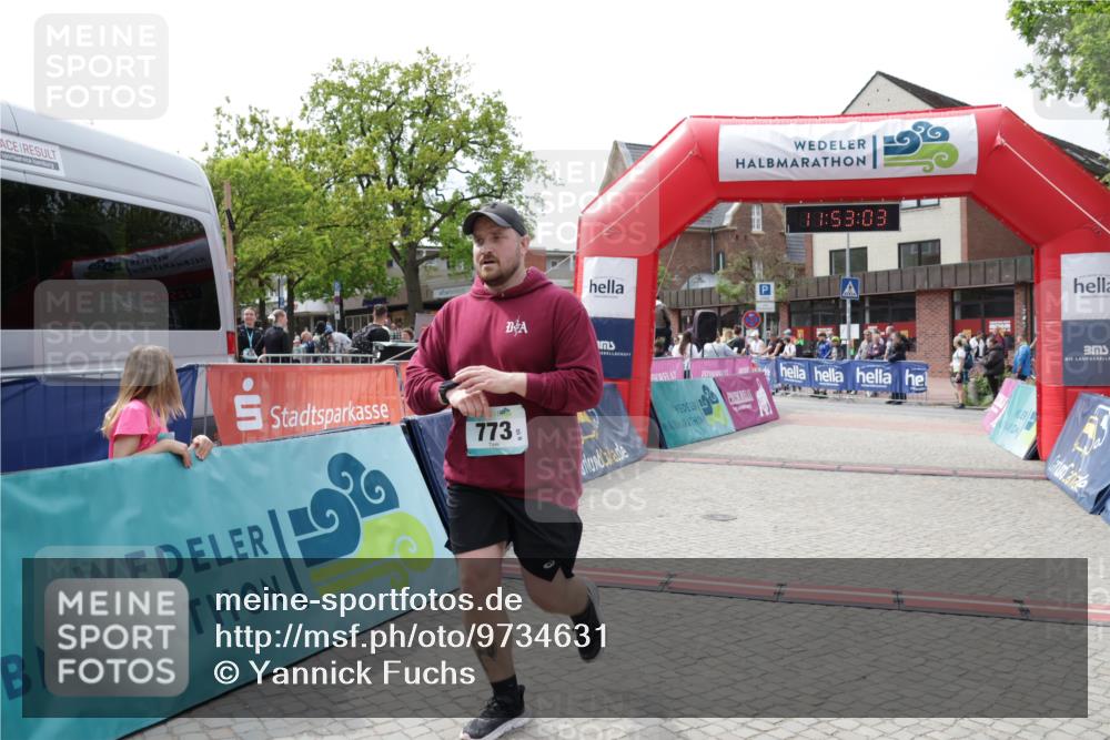 10.05.2026 - 8. Wedeler Halbmarathon Yannick Fuchs http://msf.ph/oto/9734631 10.05.2026 11:53:01 Ziel 123, 773 meine-sportfotos.de