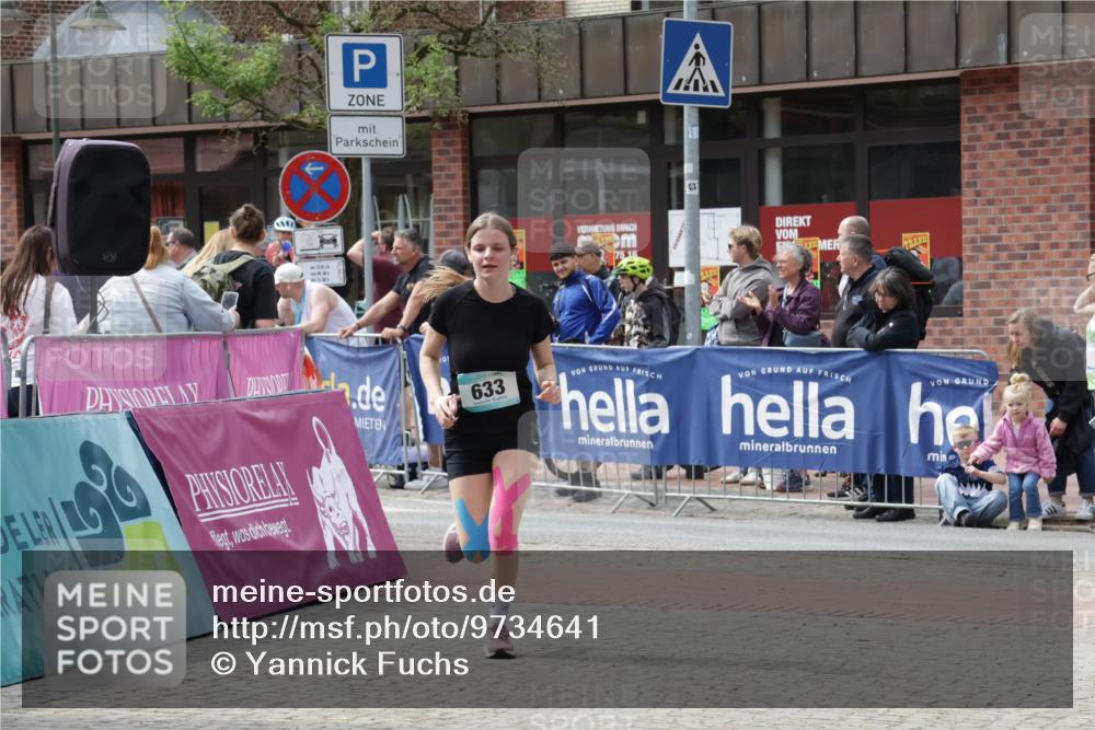 10.05.2026 - 8. Wedeler Halbmarathon Yannick Fuchs http://msf.ph/oto/9734641 10.05.2026 11:53:15 Ziel 633 meine-sportfotos.de
