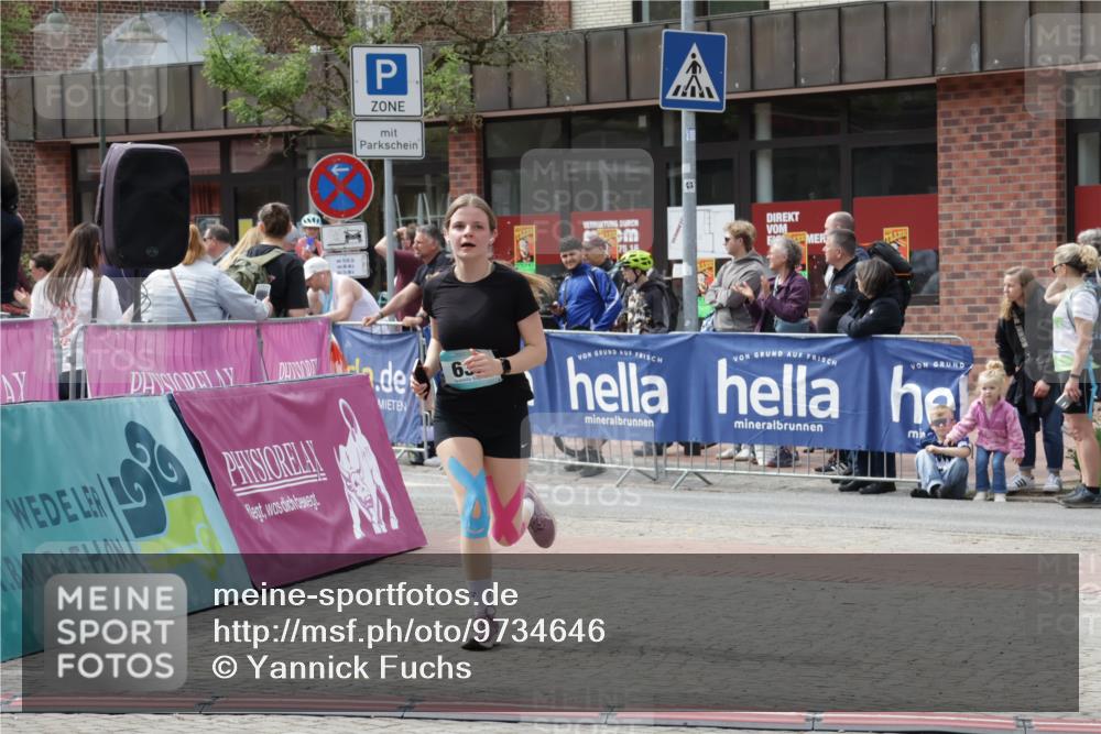 10.05.2026 - 8. Wedeler Halbmarathon Yannick Fuchs http://msf.ph/oto/9734646 10.05.2026 11:53:16 Ziel 633 meine-sportfotos.de