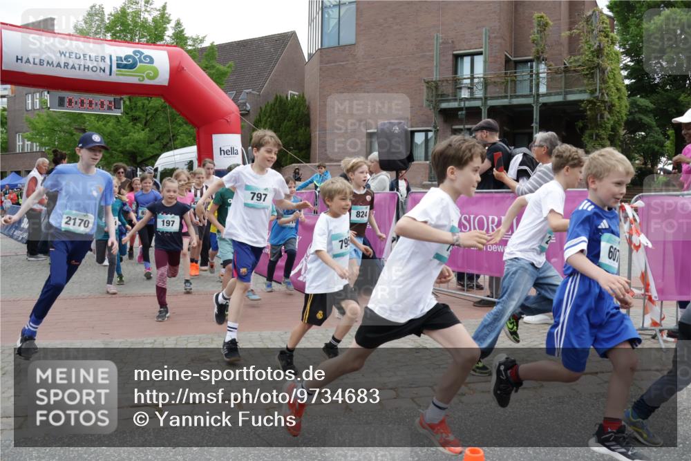 10.05.2026 - 8. Wedeler Halbmarathon Yannick Fuchs http://msf.ph/oto/9734683 10.05.2026 12:45:01 Ziel  meine-sportfotos.de