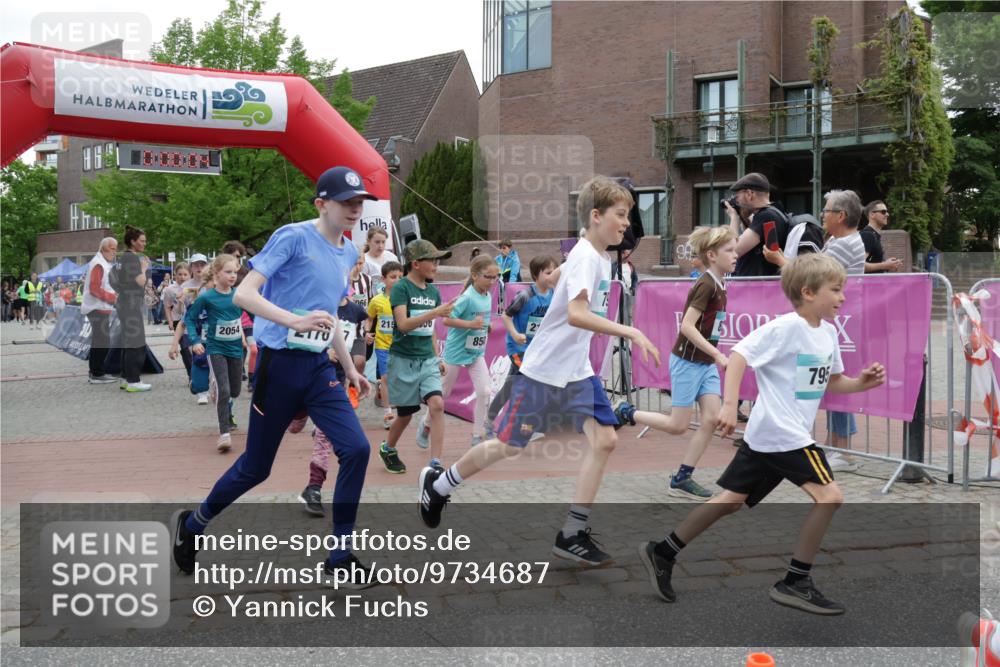 10.05.2026 - 8. Wedeler Halbmarathon Yannick Fuchs http://msf.ph/oto/9734687 10.05.2026 12:45:01 Ziel  meine-sportfotos.de