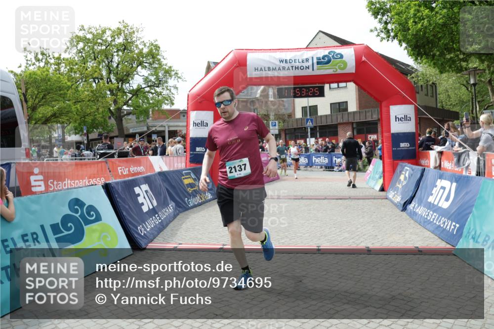10.05.2026 - 8. Wedeler Halbmarathon Yannick Fuchs http://msf.ph/oto/9734695 10.05.2026 11:53:24 Ziel 23, 140, 1031, 2137 meine-sportfotos.de