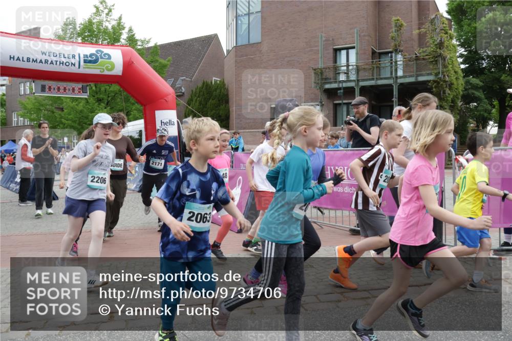 10.05.2026 - 8. Wedeler Halbmarathon Yannick Fuchs http://msf.ph/oto/9734706 10.05.2026 12:45:03 Ziel  meine-sportfotos.de