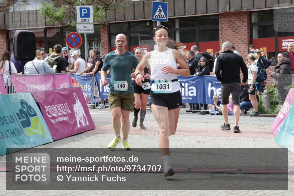 10.05.2026 - 8. Wedeler Halbmarathon Yannick Fuchs http://msf.ph/oto/9734707 10.05.2026 11:53:26 Ziel 23, 140, 1031, 2137 meine-sportfotos.de