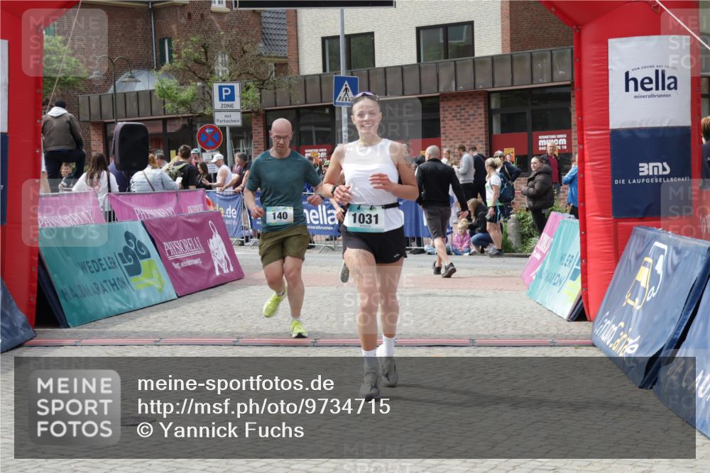 10.05.2026 - 8. Wedeler Halbmarathon Yannick Fuchs http://msf.ph/oto/9734715 10.05.2026 11:53:26 Ziel 23, 140, 1031, 2137 meine-sportfotos.de