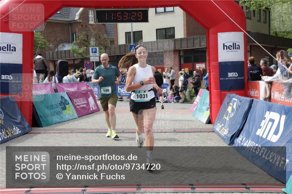 10.05.2026 - 8. Wedeler Halbmarathon Yannick Fuchs http://msf.ph/oto/9734720 10.05.2026 11:53:27 Ziel 23, 140, 1031, 2137 meine-sportfotos.de