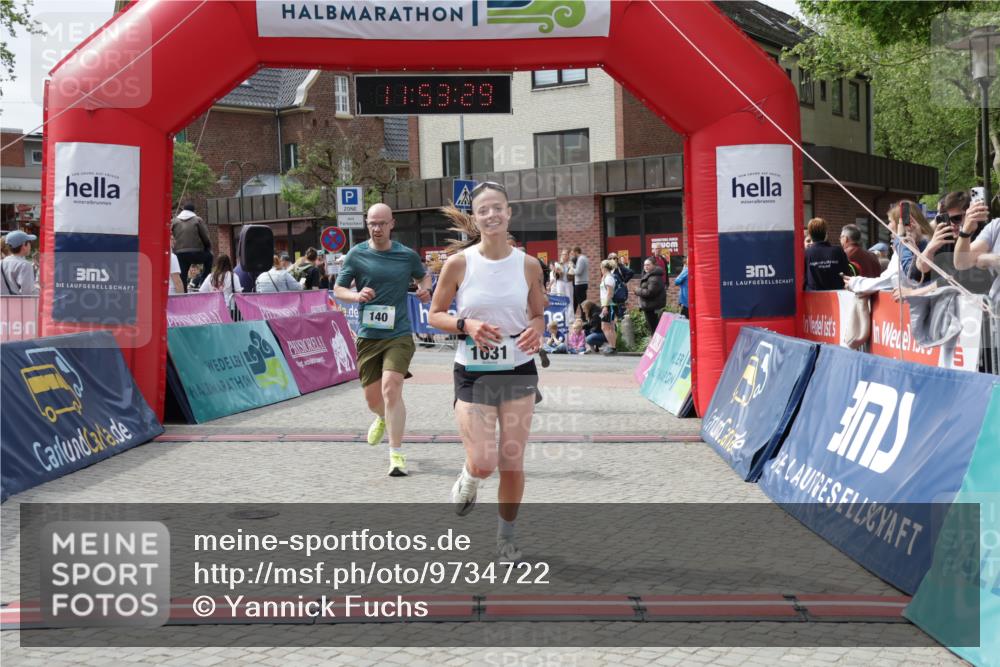 10.05.2026 - 8. Wedeler Halbmarathon Yannick Fuchs http://msf.ph/oto/9734722 10.05.2026 11:53:27 Ziel 23, 140, 1031, 2137 meine-sportfotos.de