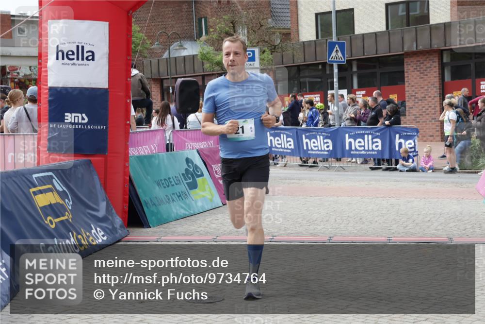10.05.2026 - 8. Wedeler Halbmarathon Yannick Fuchs http://msf.ph/oto/9734764 10.05.2026 11:53:46 Ziel 21 meine-sportfotos.de
