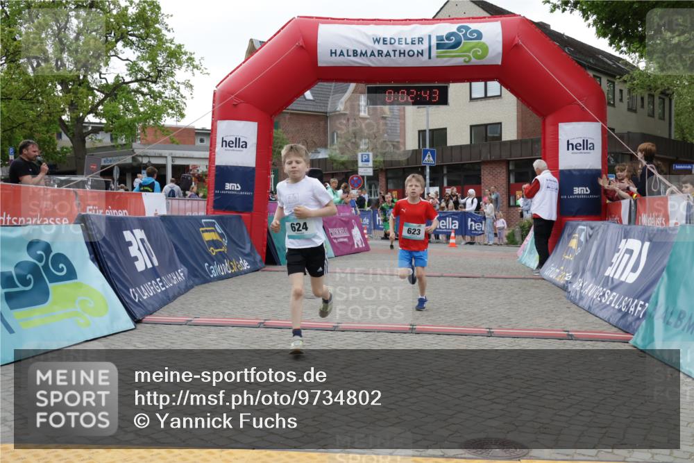 10.05.2026 - 8. Wedeler Halbmarathon Yannick Fuchs http://msf.ph/oto/9734802 10.05.2026 12:47:40 Ziel 623, 624, 997, 2093, 2249 meine-sportfotos.de