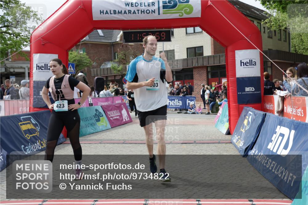 10.05.2026 - 8. Wedeler Halbmarathon Yannick Fuchs http://msf.ph/oto/9734822 10.05.2026 11:53:57 Ziel 76, 303, 423, 2102 meine-sportfotos.de