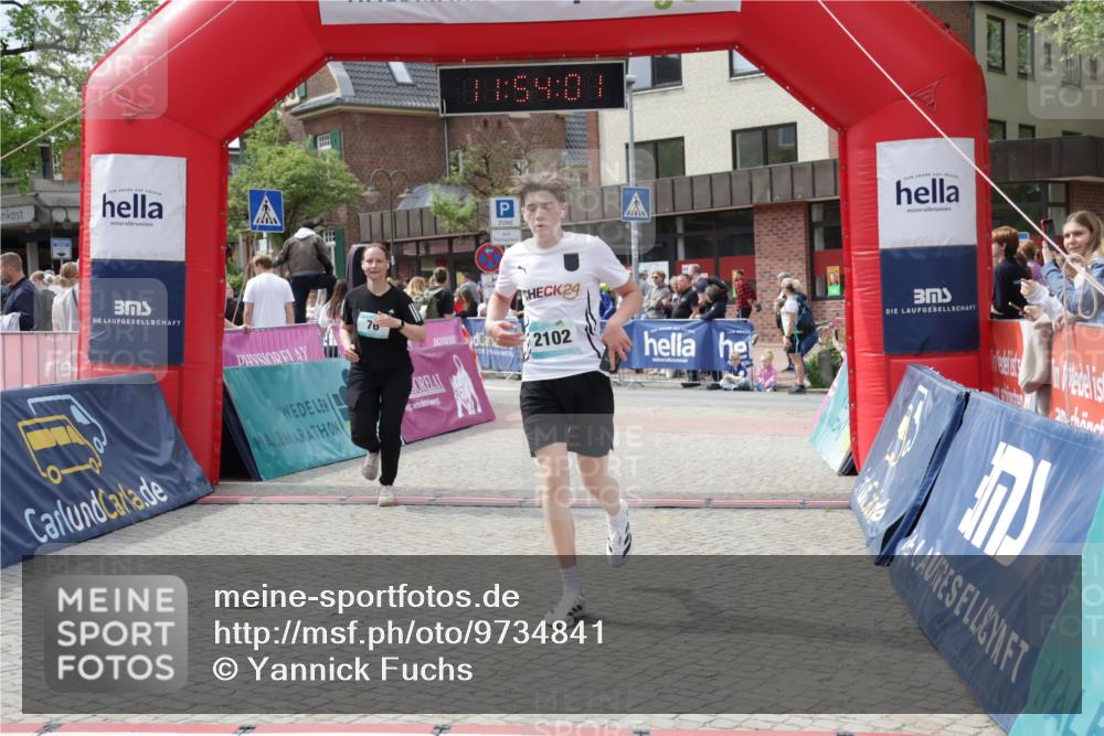 10.05.2026 - 8. Wedeler Halbmarathon Yannick Fuchs http://msf.ph/oto/9734841 10.05.2026 11:54:00 Ziel 76, 303, 2102 meine-sportfotos.de