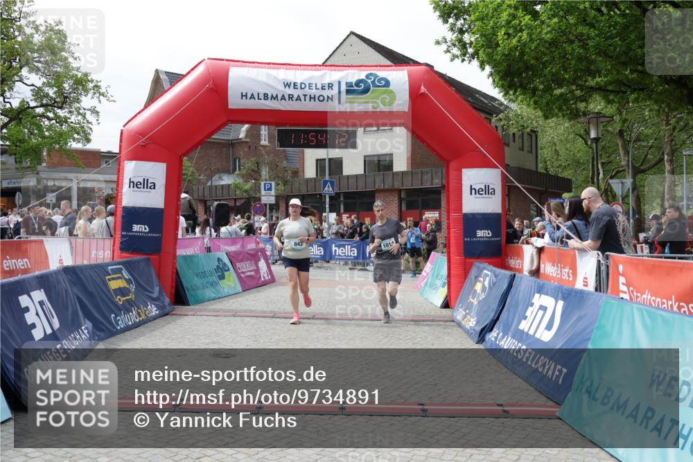 10.05.2026 - 8. Wedeler Halbmarathon Yannick Fuchs http://msf.ph/oto/9734891 10.05.2026 11:54:10 Ziel 843, 1014 meine-sportfotos.de