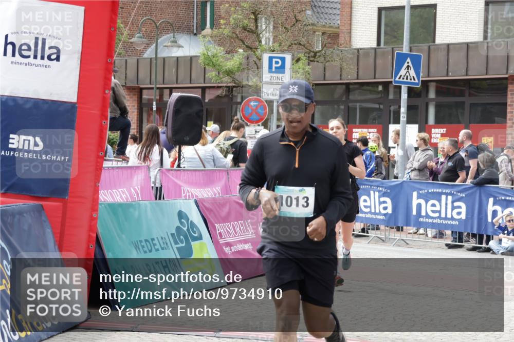 10.05.2026 - 8. Wedeler Halbmarathon Yannick Fuchs http://msf.ph/oto/9734910 10.05.2026 11:54:14 Ziel 267, 843, 1014 meine-sportfotos.de