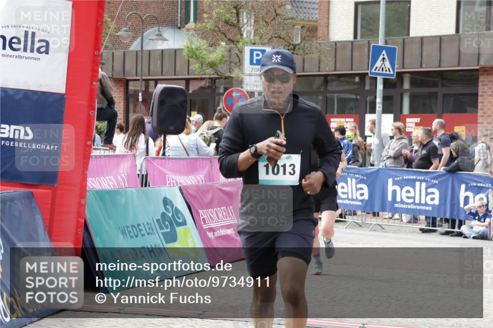 10.05.2026 - 8. Wedeler Halbmarathon Yannick Fuchs http://msf.ph/oto/9734911 10.05.2026 11:54:14 Ziel 267, 843, 1014 meine-sportfotos.de