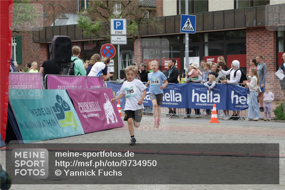 10.05.2026 - 8. Wedeler Halbmarathon Yannick Fuchs http://msf.ph/oto/9734950 10.05.2026 12:48:05 Ziel 408, 795, 824, 2116 meine-sportfotos.de