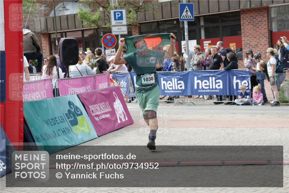 10.05.2026 - 8. Wedeler Halbmarathon Yannick Fuchs http://msf.ph/oto/9734952 10.05.2026 11:54:21 Ziel 5, 267, 1030 meine-sportfotos.de