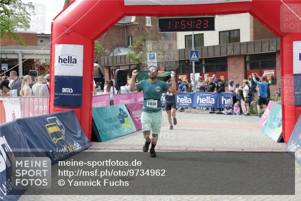 10.05.2026 - 8. Wedeler Halbmarathon Yannick Fuchs http://msf.ph/oto/9734962 10.05.2026 11:54:22 Ziel 5, 1030, 2020 meine-sportfotos.de