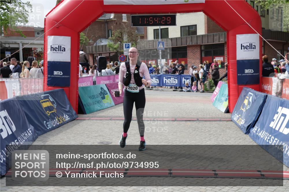 10.05.2026 - 8. Wedeler Halbmarathon Yannick Fuchs http://msf.ph/oto/9734995 10.05.2026 11:54:27 Ziel 5, 1030, 2020 meine-sportfotos.de