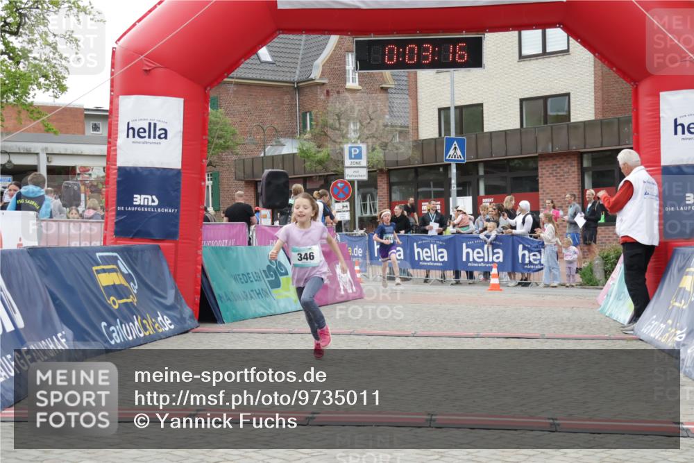 10.05.2026 - 8. Wedeler Halbmarathon Yannick Fuchs http://msf.ph/oto/9735011 10.05.2026 12:48:12 Ziel 346, 408, 795, 2013, 2116 meine-sportfotos.de