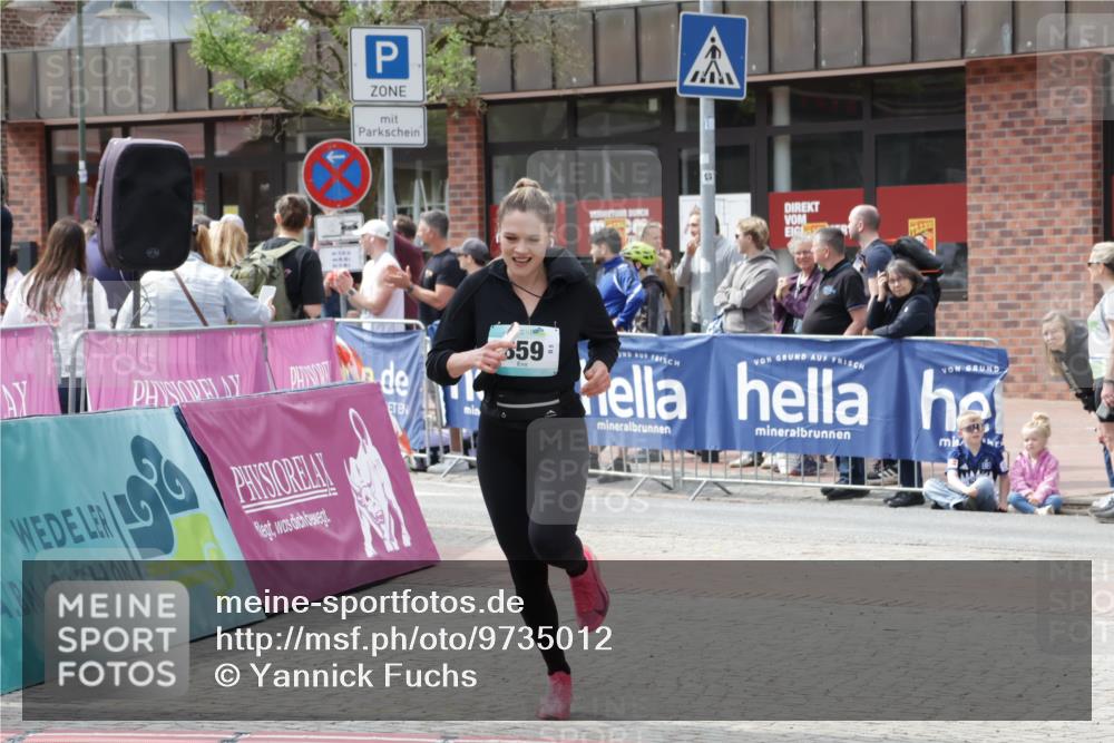 10.05.2026 - 8. Wedeler Halbmarathon Yannick Fuchs http://msf.ph/oto/9735012 10.05.2026 11:54:34 Ziel 859 meine-sportfotos.de