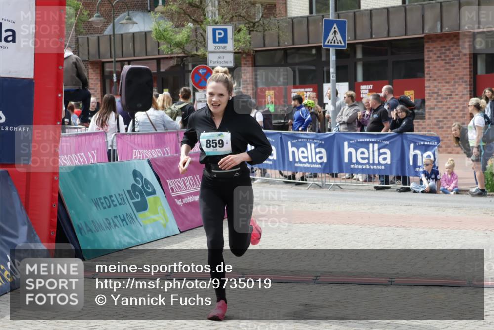 10.05.2026 - 8. Wedeler Halbmarathon Yannick Fuchs http://msf.ph/oto/9735019 10.05.2026 11:54:34 Ziel 859 meine-sportfotos.de