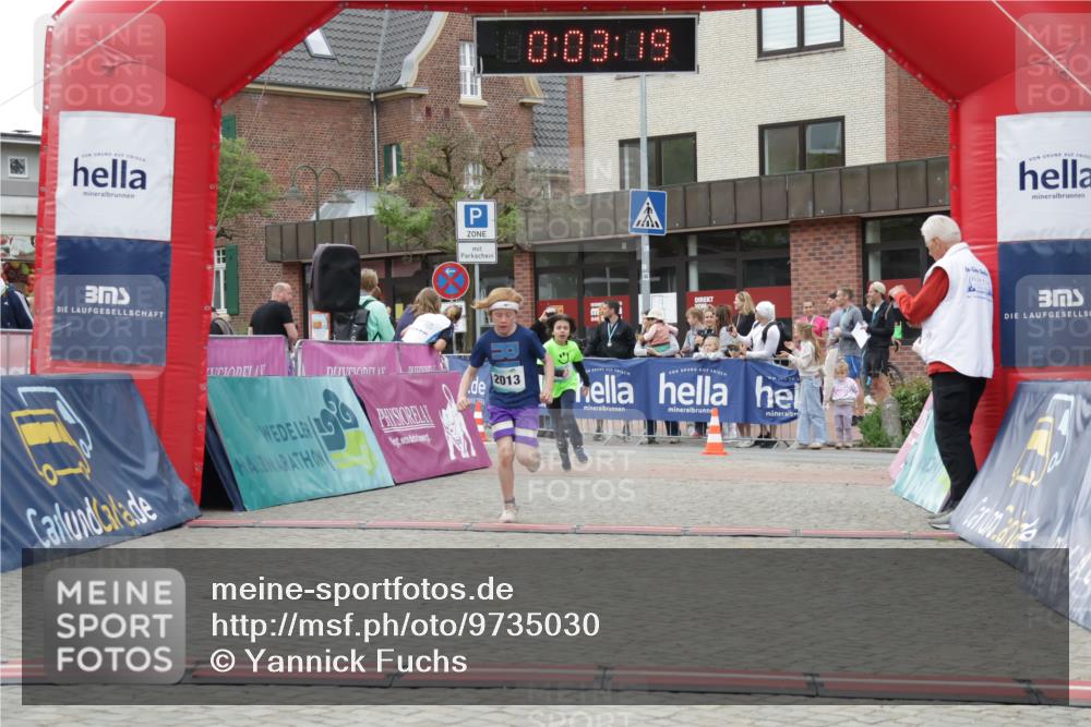 10.05.2026 - 8. Wedeler Halbmarathon Yannick Fuchs http://msf.ph/oto/9735030 10.05.2026 12:48:15 Ziel 346, 408, 714, 2013 meine-sportfotos.de
