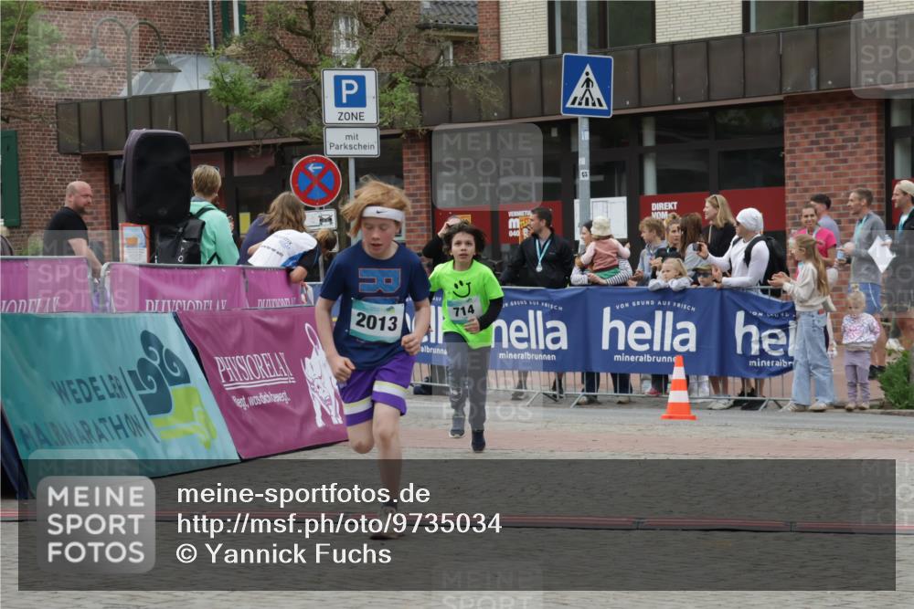 10.05.2026 - 8. Wedeler Halbmarathon Yannick Fuchs http://msf.ph/oto/9735034 10.05.2026 12:48:15 Ziel 346, 408, 714, 2013 meine-sportfotos.de