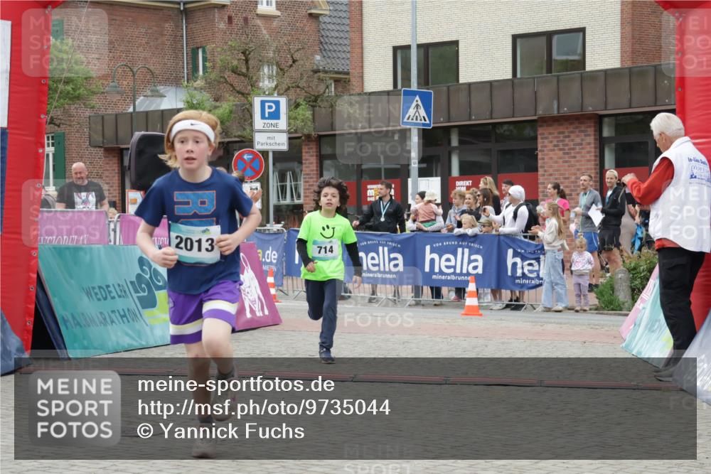 10.05.2026 - 8. Wedeler Halbmarathon Yannick Fuchs http://msf.ph/oto/9735044 10.05.2026 12:48:16 Ziel 346, 714, 2013, 2172 meine-sportfotos.de