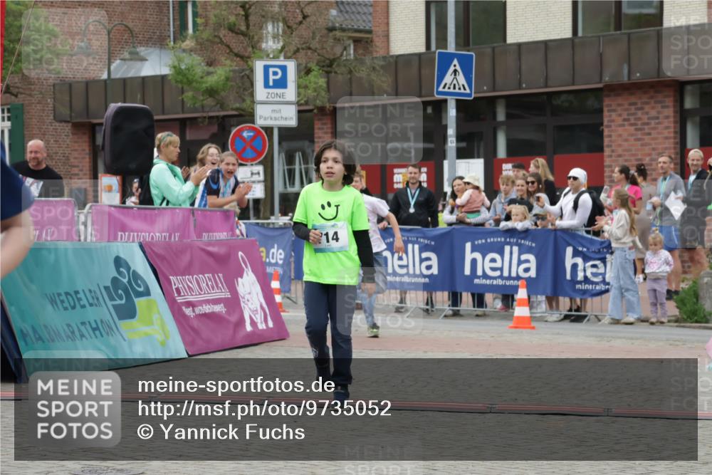 10.05.2026 - 8. Wedeler Halbmarathon Yannick Fuchs http://msf.ph/oto/9735052 10.05.2026 12:48:17 Ziel 346, 714, 2013, 2172 meine-sportfotos.de