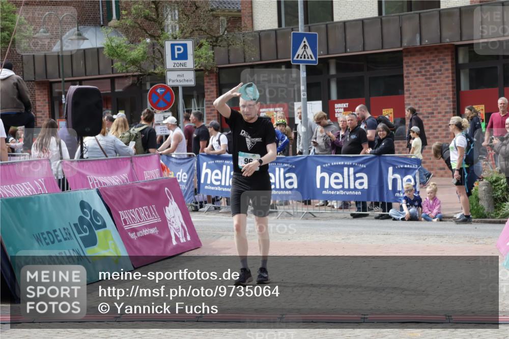 10.05.2026 - 8. Wedeler Halbmarathon Yannick Fuchs http://msf.ph/oto/9735064 10.05.2026 11:54:41 Ziel 96 meine-sportfotos.de