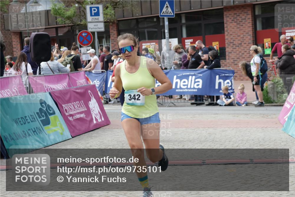 10.05.2026 - 8. Wedeler Halbmarathon Yannick Fuchs http://msf.ph/oto/9735101 10.05.2026 11:54:47 Ziel 96, 342, 2124 meine-sportfotos.de