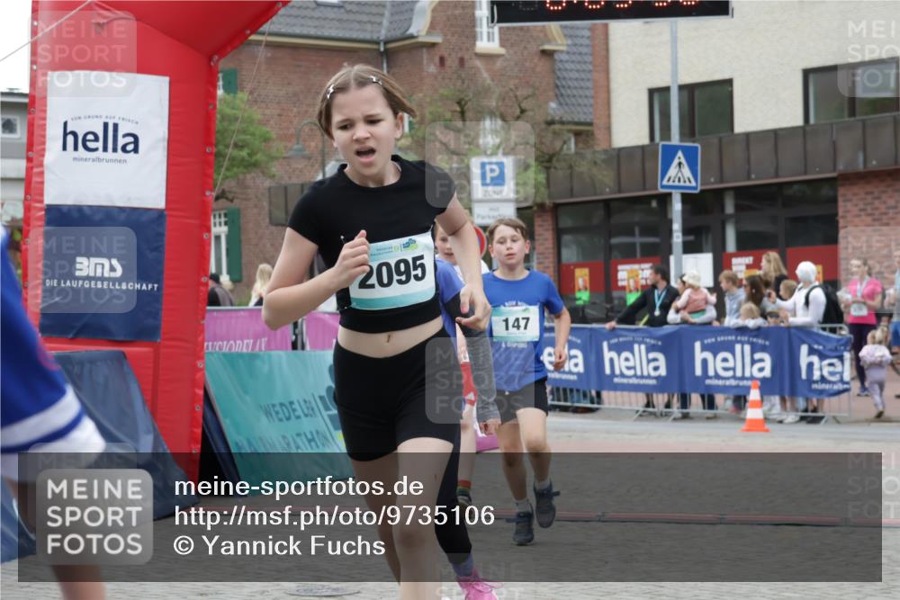10.05.2026 - 8. Wedeler Halbmarathon Yannick Fuchs http://msf.ph/oto/9735106 10.05.2026 12:48:26 Ziel 147, 607, 609, 728, 2095, 2172 meine-sportfotos.de