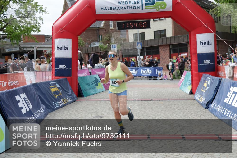 10.05.2026 - 8. Wedeler Halbmarathon Yannick Fuchs http://msf.ph/oto/9735111 10.05.2026 11:54:48 Ziel 96, 342, 2124 meine-sportfotos.de