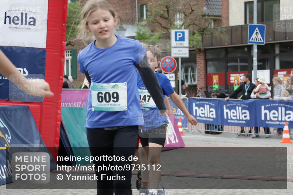 10.05.2026 - 8. Wedeler Halbmarathon Yannick Fuchs http://msf.ph/oto/9735112 10.05.2026 12:48:27 Ziel 147, 607, 609, 728, 2095 meine-sportfotos.de
