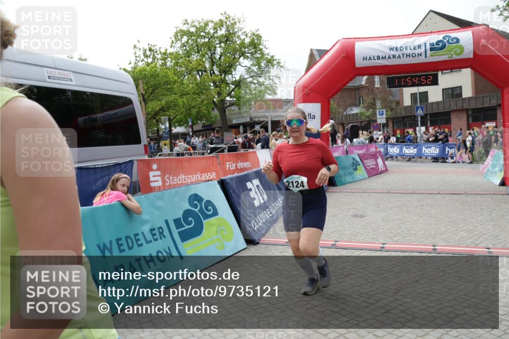 10.05.2026 - 8. Wedeler Halbmarathon Yannick Fuchs http://msf.ph/oto/9735121 10.05.2026 11:54:50 Ziel 342, 2124 meine-sportfotos.de