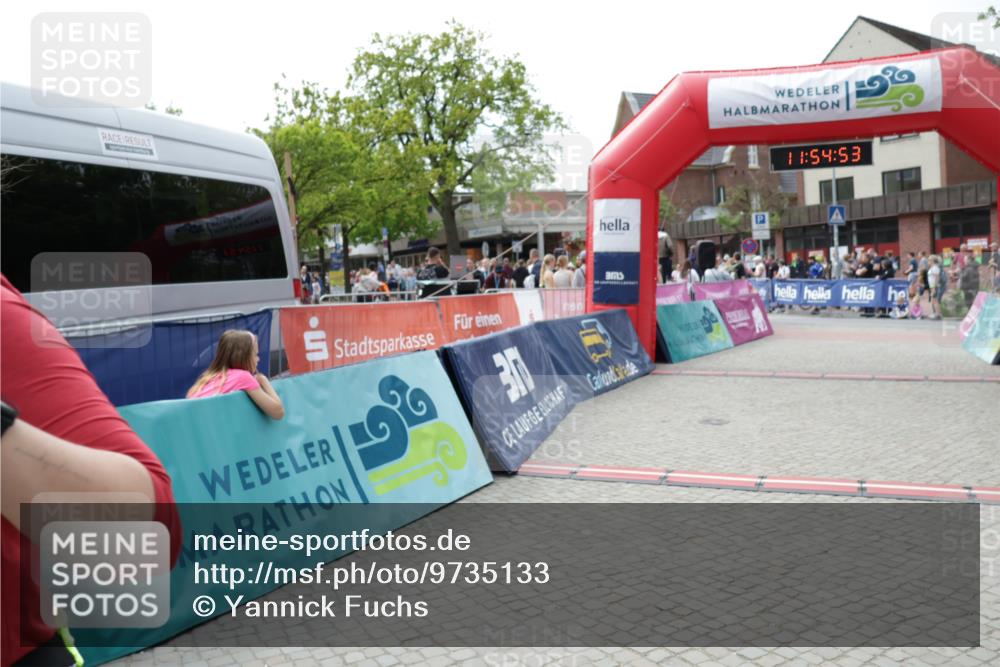 10.05.2026 - 8. Wedeler Halbmarathon Yannick Fuchs http://msf.ph/oto/9735133 10.05.2026 11:54:51 Ziel 342, 2124 meine-sportfotos.de