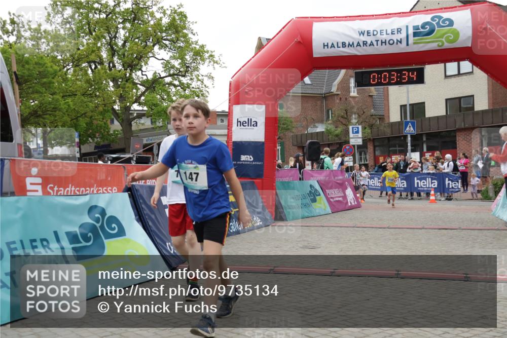 10.05.2026 - 8. Wedeler Halbmarathon Yannick Fuchs http://msf.ph/oto/9735134 10.05.2026 12:48:30 Ziel 147, 519, 609, 728, 2066, 2095, 2150 meine-sportfotos.de