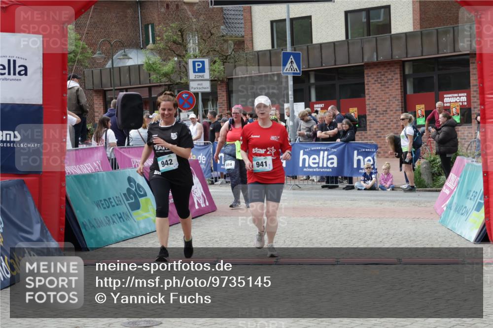 10.05.2026 - 8. Wedeler Halbmarathon Yannick Fuchs http://msf.ph/oto/9735145 10.05.2026 11:54:57 Ziel 941, 942 meine-sportfotos.de